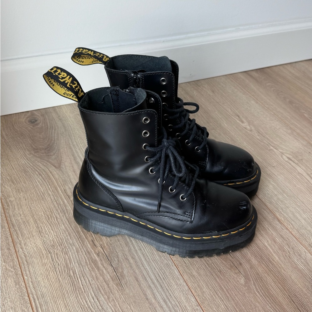 Dr. Martens JADON BOOT SMOOTH LEATHER PLATFORMS